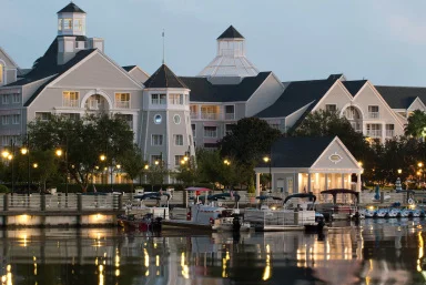 Which Is Better Disney's Yacht Club or Disney's Beach Club Resort